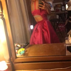 Sherri Hill homecoming dress